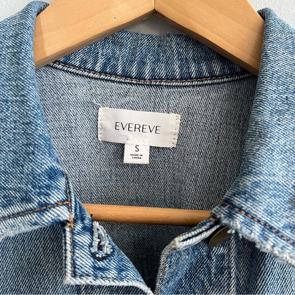 Evereve Robbie Denim Vest Size Small Cropped Western Chic Raw Hem Layering - Picture 5 of 11